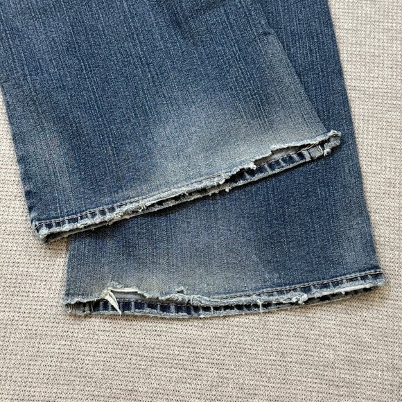 Silver Jeans Womens Blue Distressed Denim Tina Bootcut Double Button Waist Sz 32 - Picture 7 of 16
